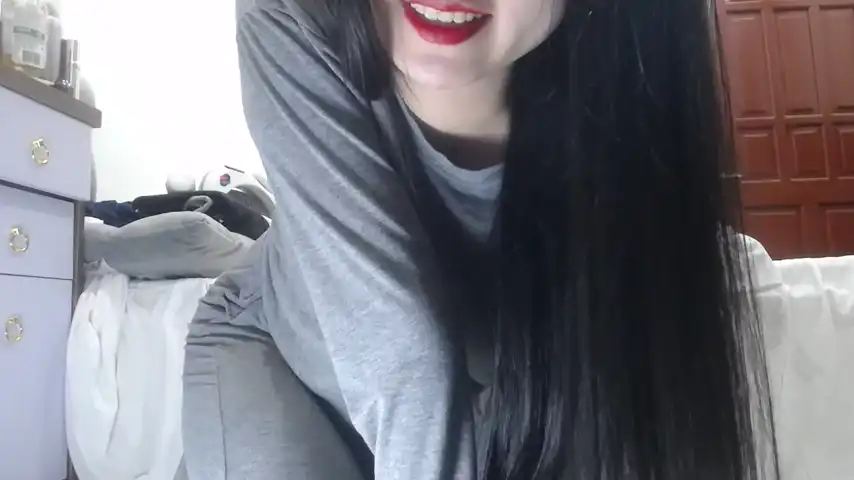 Sarah_88 – [Stripchat] Huge Camgirl Lovers – 2025-02-28 00:45:32