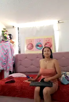 Sarabeckett – [Xlovecam] Awesome Party Surprise – 2025-08-17 12:10:04