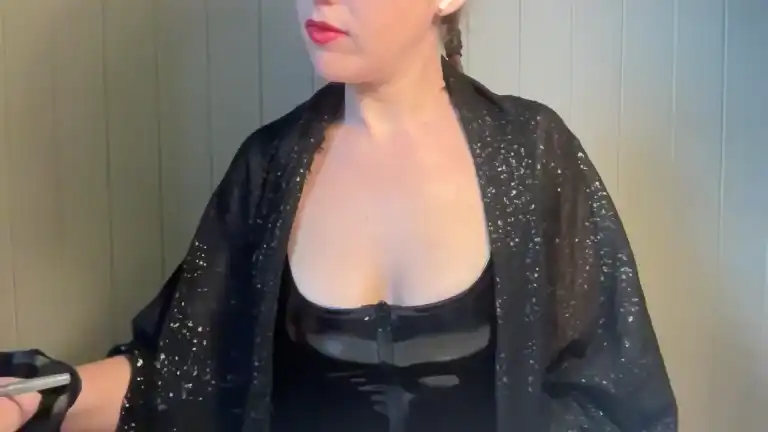 Yesgoddessamora – [Streamate] Horny Hot Parts Cam Clip – 2025-08-20 20:51:58