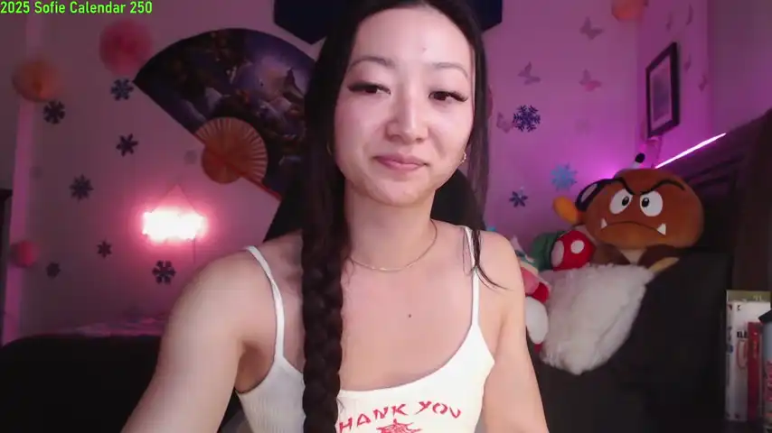 Mysweetsofie – [Stripchat] Slutty Finger Caught On Webcam – 2025-08-02 10:53:28