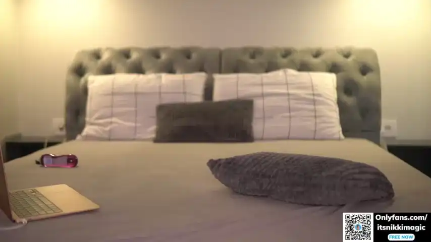 Nikkimagic – [Chaturbate] Fucks Herself Webcam Realsex – 2025-08-31 05:28:43
