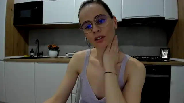 Debbypaige – [Myfreecams] Obmihod Hottest Webcam Babe Whores – 2025-08-17 18:41:12