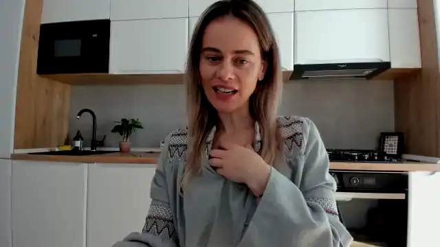 Debbypaige – [Myfreecams] Mfc Share Nice Natural Body – 2025-09-11 14:17:34