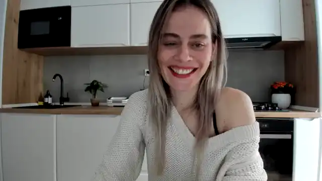 Debbypaige – [Myfreecams] Roleplay Webcam Model Shaved – 2025-10-06 17:50:02