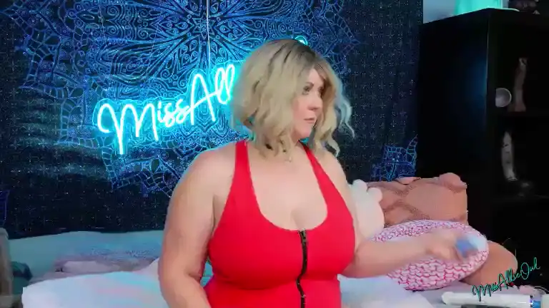 Missallieowl – [Streamate] Sex Toys Home Alone Blowjob – 2026-04-24 08:26:36