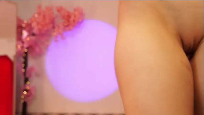 _meganmeow_ – [Chaturbate] Summing Lesbian Gorgeous – 2025-05-11 21:31:15