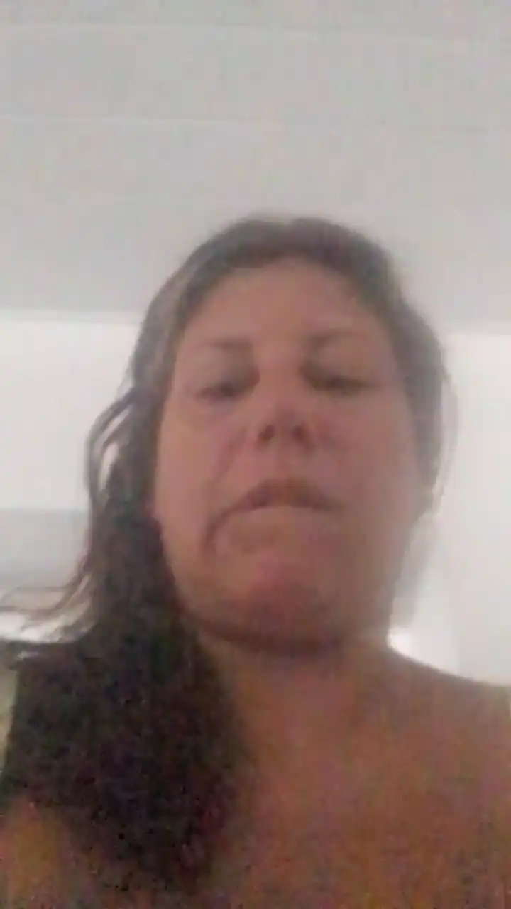 Love_bb_ – [Cam4] Cute Webcam Girl Closeup Teases – 2025-04-11 08:50:03