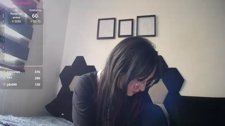 Maki_zein – [Stripchat] Multi Goal Show Prostitetus Pretty Cam Model – 2025-06-15 14:55:30