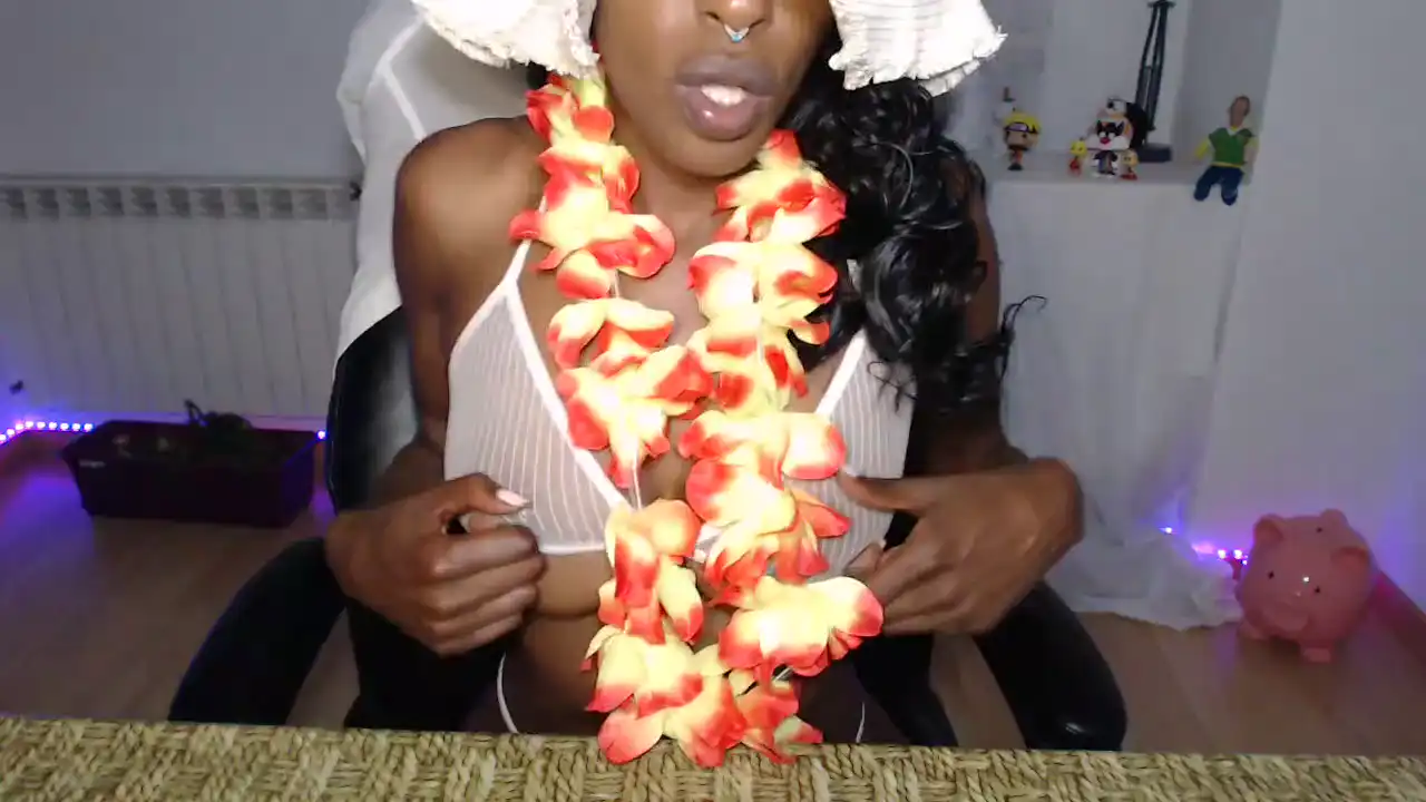Mooneclipse – [Amateur.tv] Privat Zapisi Cute Webcam Girl Only Fun Club Video – 2025-05-26 15:27:00